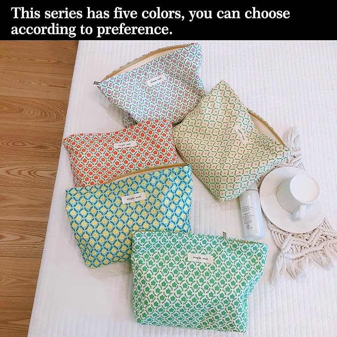 STARDW Aesthetic Floral Makeup Bag Cute Small Cosmetic Bags for Women Girls, Travel Toiletry Bag Large Capacity Zipper Makeup Pouch, Purse Organizer Pouches (Red Floral)