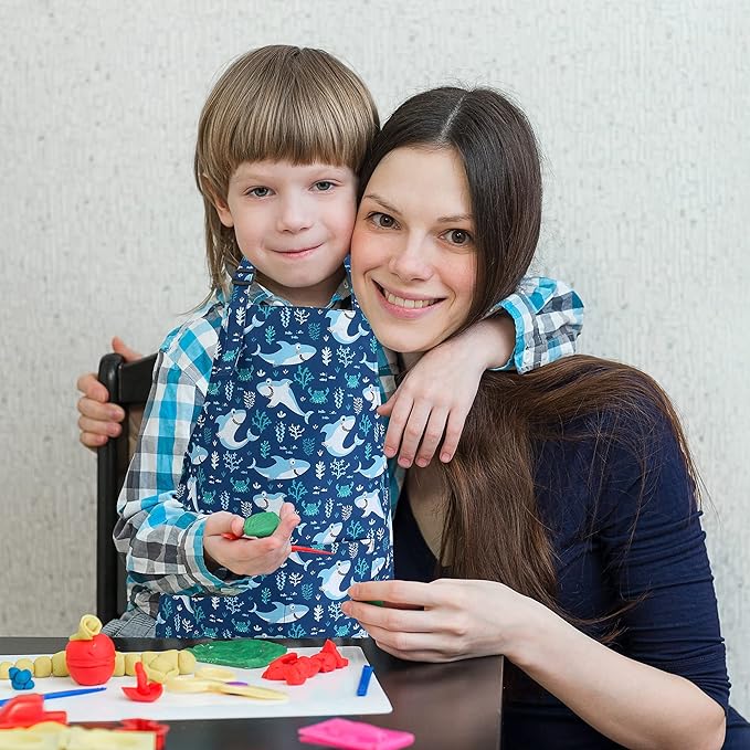 BeeGreen Kids Cooking Aprons w Adjustable Strap Kitchen Aprons w Front Pocket for Kids Toddler Painting Baking Artist