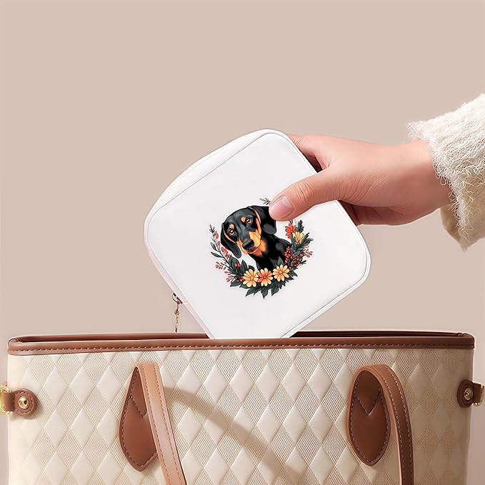 Dachshund Mini Makeup Bag, Dachshund Gift For Women Girls, Cute Portable Zipper Pouch Cosmetic Bag For Teen Girls Kids, Small Storage Bag For Sanitary Pad, Period napkin bag!